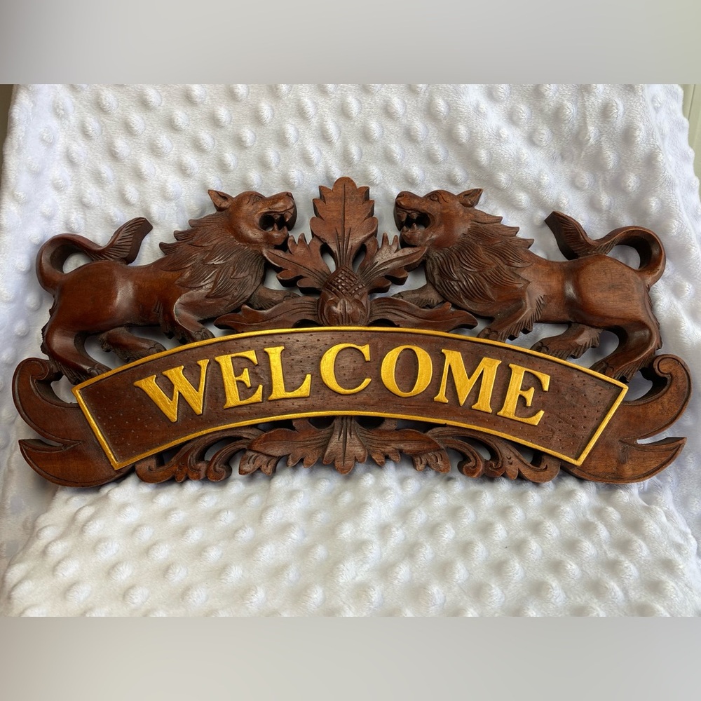 Handcrafted Suar Wood Lions Welcome Plaque: "Welcoming Lions"
